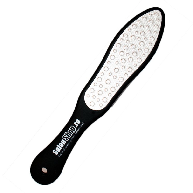 Pila metalică profesională SALONSHOP cu mâner ergonomic negru pentru îndepărtarea eficientă a pielii uscate și bătătorite de pe 