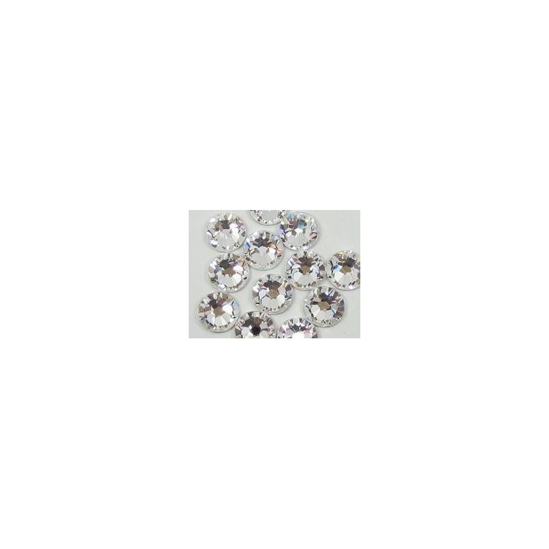 Pietre Swarovski Crystal SS8 (100 buc) pentru nail art profesional. Adaugă strălucire și eleganță manichiurilor. Ideal pentru de