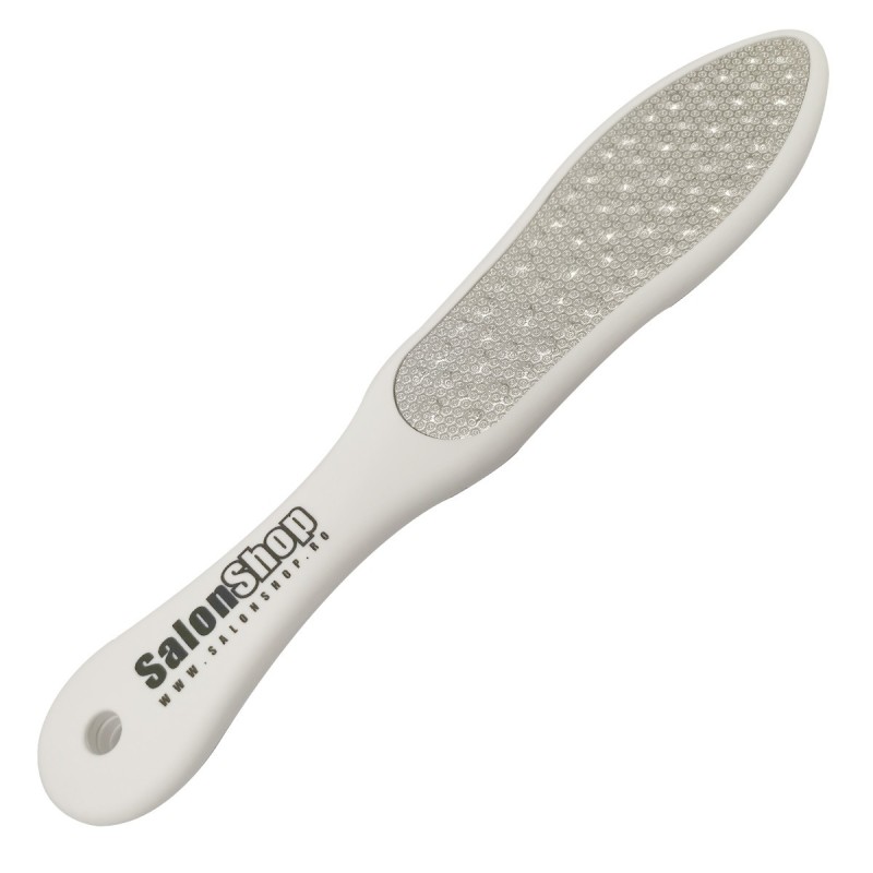 Pila metalică profesională SALONSHOP cu mâner alb ergonomic. Ideală pentru îndepărtarea pielii îngroșate, asigură călcâie netede